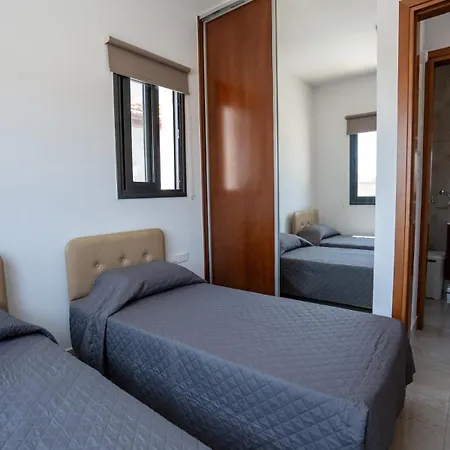 Arma Cielo I, 1-bed Cosy Flat *